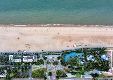 海？？？？？谑姓涡薷春Ｍ濉⒈鹾Ｊ，，，，，，修建绿色长廊，，，，，，海域生态情形获得显著改善——“蓝色海湾” 实现“滩净湾美”